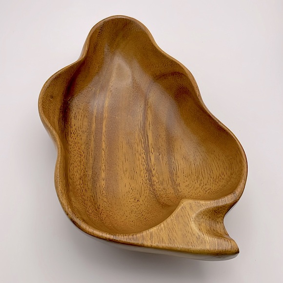 Waikiki Woods, durable, wooden, monkey pod bowls, pineapple/grape cluster - Picture 2 of 14